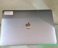 UK Used Apple Macbook Pro A1989, 2018 corei5 - Image 4/4